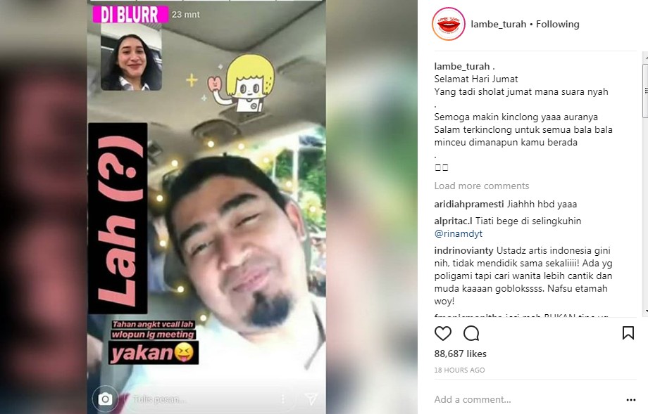 Video Call Ustadz Solmed dengan Wanita