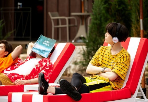 BTS dan Park Bo Gum di iklan minuman