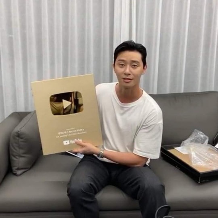 Park Seo Joon Jadi Aktor Korea Pertama Yang Dapat Medali Emas Dari YouTube