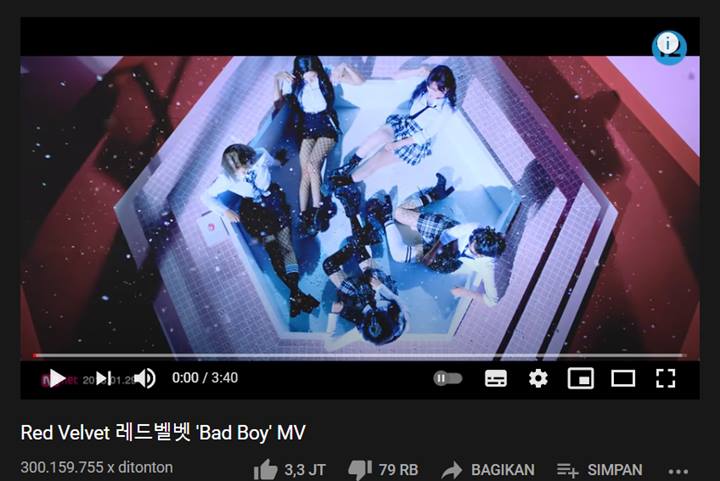 Red Velvet akhirnya memecahkan rekornya sendiri dengan pertama kalinya mendapatkan 300 juta penonton di YouTube untuk music video \'Bad Boy\' hari ini, Senin (18/1)